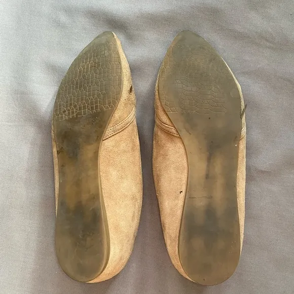 Audrey Brooke Flats Size 6
