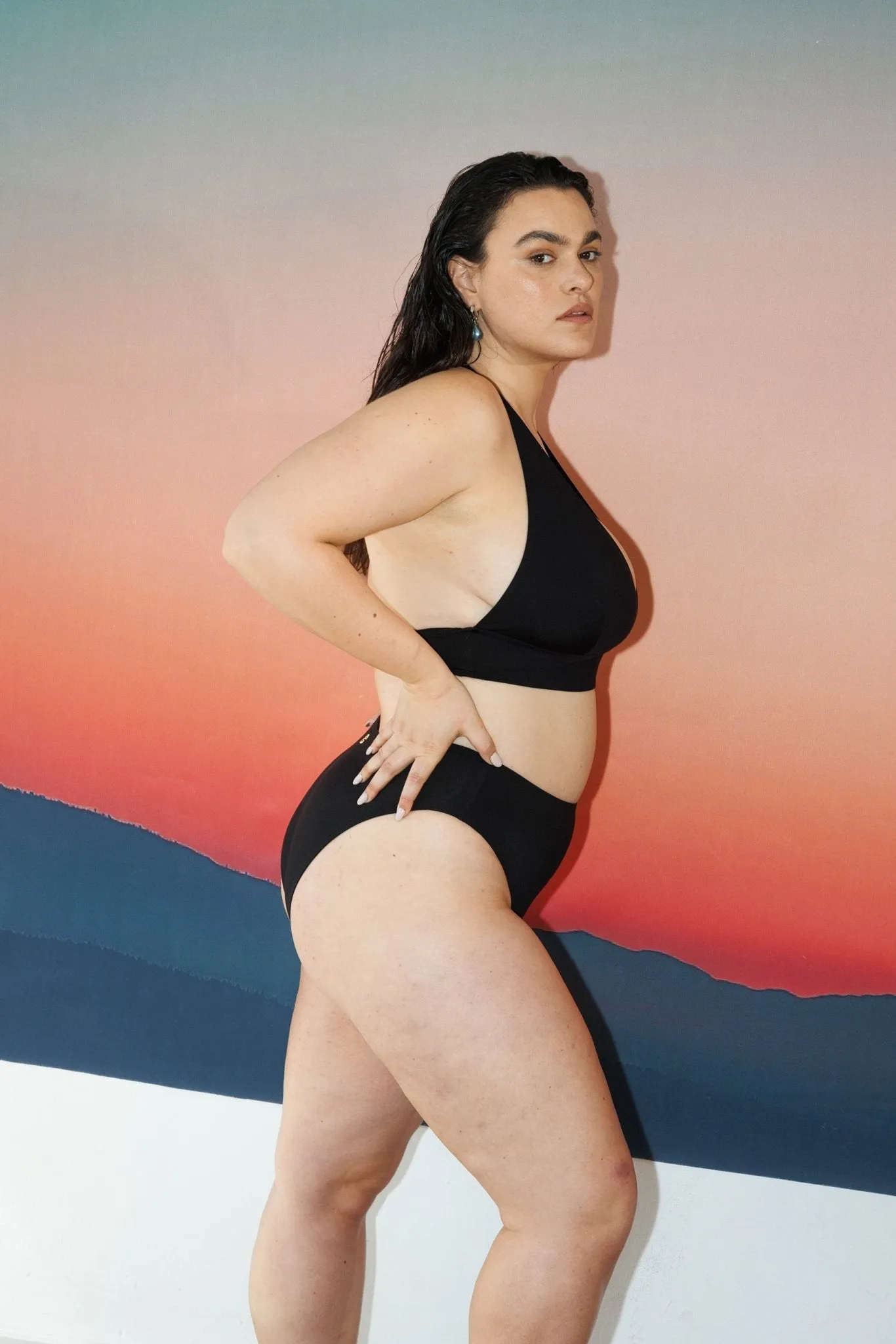 Crane Bottom Black