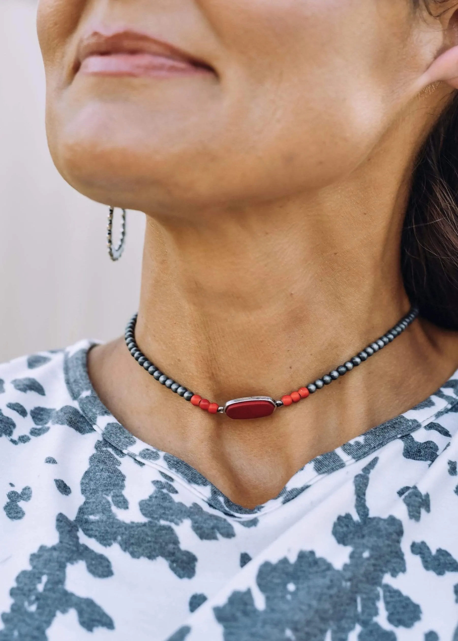 Fashion Navajo Pearl Stone Choker - Red